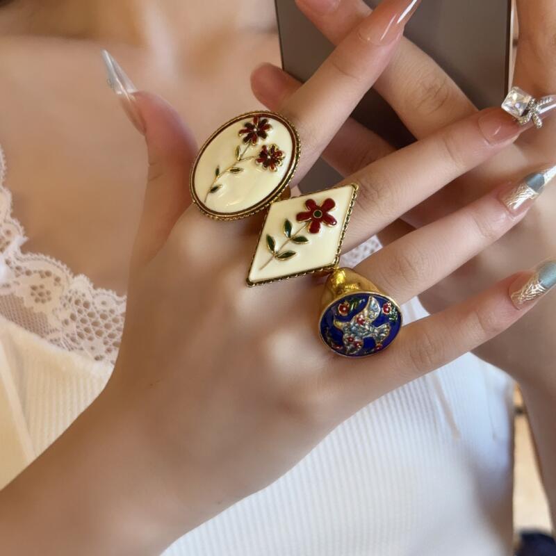 Vintage Court Style Carved Colorful Drip Oil Rings for Women Men Exaggerated Temperament Opening Rings Party Jewelry Accessories