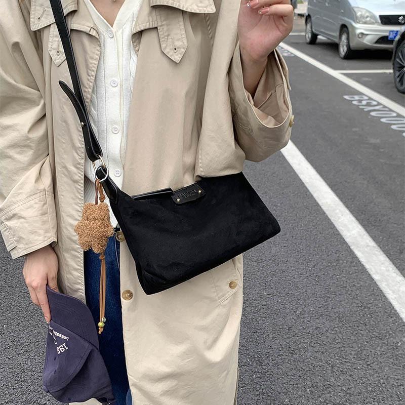 Frosted Retro Bag Women's Autumn and Winter New Niche One-shoulder Messenger Bag Dumpling Bag