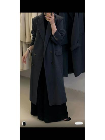 

Extra Long Double-Breasted Wool Blend Overcoat with Straight Suit Collar and Shoulder Pads M