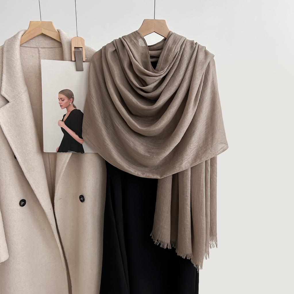 Cotton and linen scarf, fashion, literary style, solid color, linen scarf, women's air-conditioned room, shawl, and sunscreen silk scarf outside.