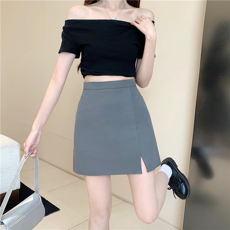 

Plus Size Versatile A-line Midi Skirt: High Waist, Slimming, Hip-Hugging Slit for Spring 2024. XL