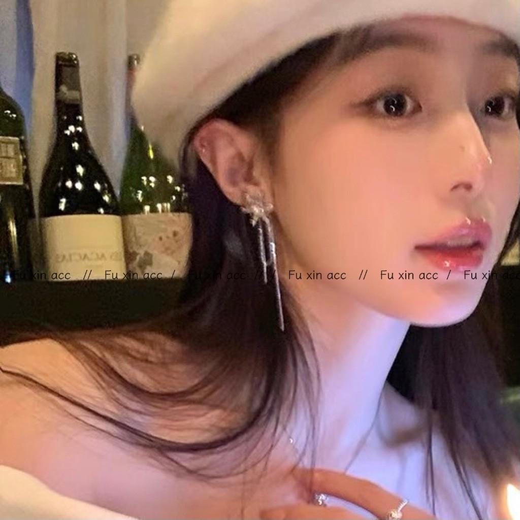 Elegant Snowflake Tassel Pearl Necklace & High-End Earrings Set (2024) - French Light Luxury Design for Women