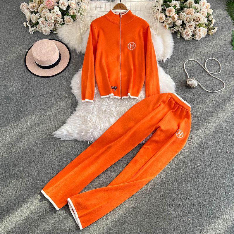 

Осень и Зима Новое поступление Свитер на молнии Кардиган Пальто Женский Вышитый Трикотаж Длинные рукава Топы Комплект из двух предметов Брюки с высокой талией Свободного кроя Orange One size