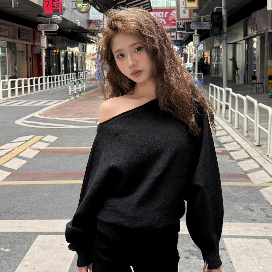 

Женский красный вязаный свитер с открытыми плечами в корейском стиле, свободного кроя, для осени и зимы Extra Large