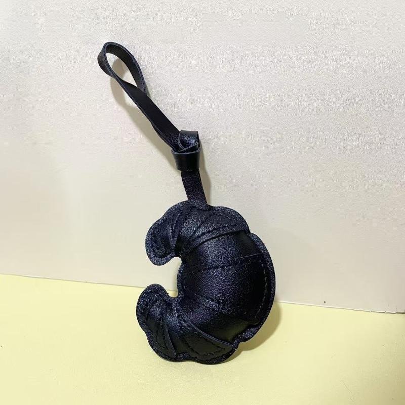 1Pcs Luggage Accessories Creative Croissant Keychain Leather Bread Shape Handbag Messenger Bag Underarm Bag Pendant