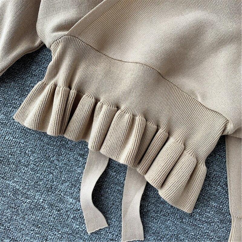 Autumn/winter Sexy V-neck Bat Sleeve Knit Slimming Short Sweater