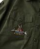 Outstanding [Looney Tunes] Wappen Fatigue Shirt_Olive Green
