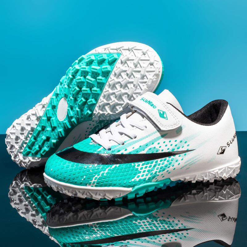 Men's and women's youth training sports shoes are breathable and comfortable, football shoes are wear-resistant and non-slip.