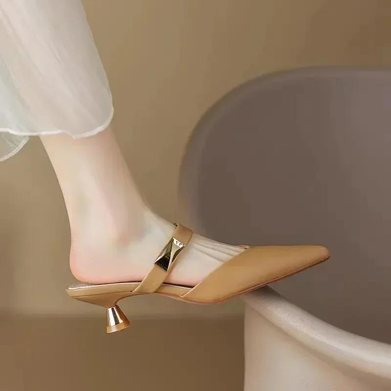 Fashion Size 34-40 Women Kitten Heels Mules Golden Rivet Pointed Toe Summer Sandals Fashion Beige Ladies Casual Med Heels Shoes