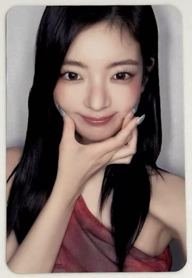 

[USED] itzy rear GWBG makestar autograph session limited edition trading card (80 copies)