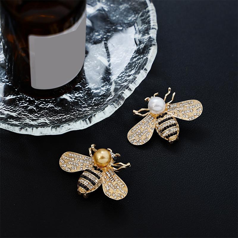 Bee Shaped Brooches For Women Clothing Coat Jewelry Accessories Gifts