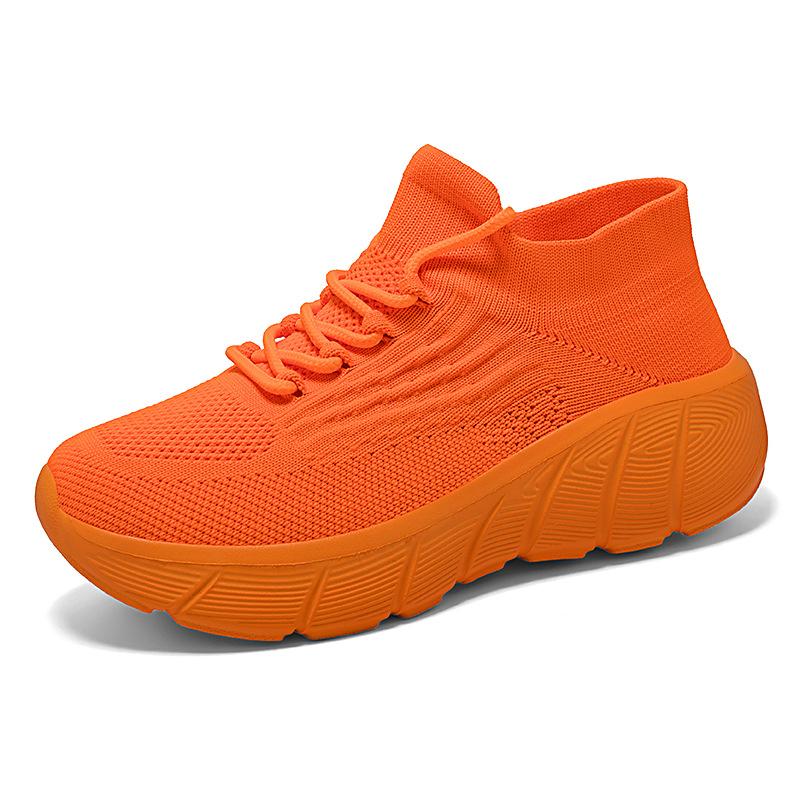 New casual single shoes large size soft sole breathable sports breathable shoes medium and low top socks shoes