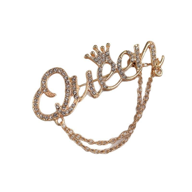 The Chain Brooch Exudes A Sense of High-end Light Luxury and Is A Versatile Accessory It Is A Sophisticated and Exquisite Brooch