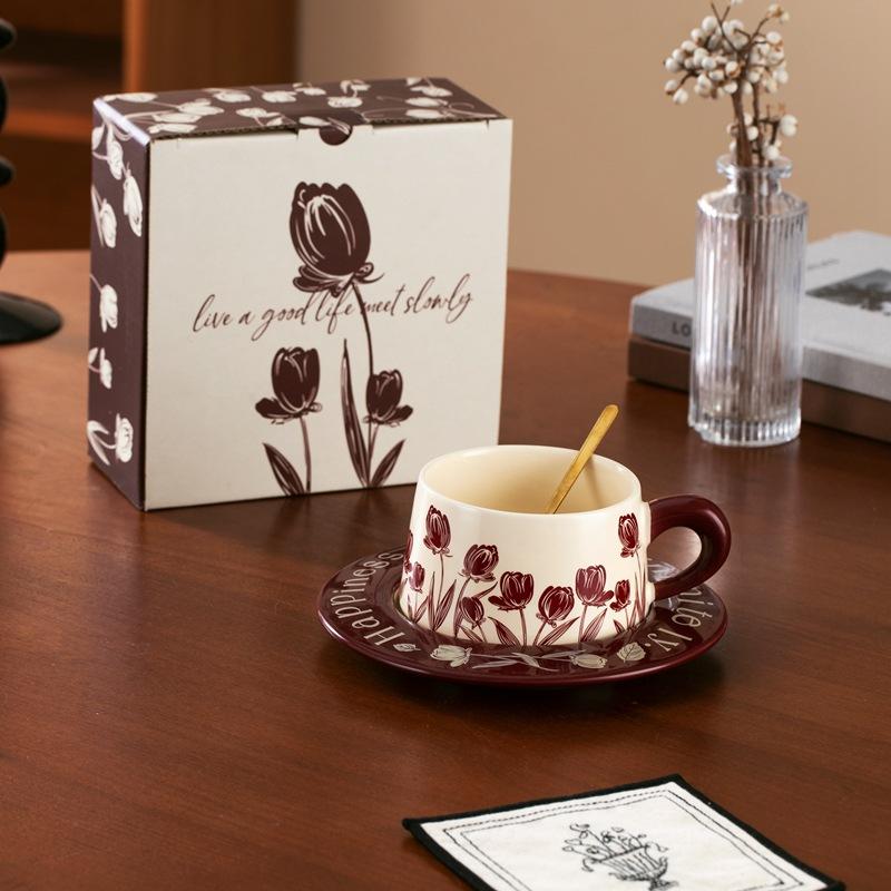 Flower Cup and Saucer Set To Cup Gift Box Light Luxury Coffee Cup Couple Ceramic Mug with Lid Spoon Souvenir Gift