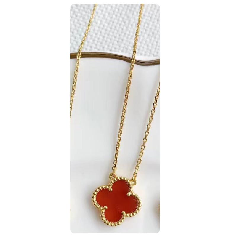 

Намисто з чотирьох листів конюшини 15 мм Титанова сталь не втрачає колір Студентський тренд Модний кулон Висококласне жіноче намисто червоний