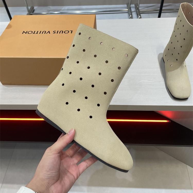 Hollow Breathable Martin Boots Women's Autumn and Winter New Fashion Versatile Maillard Retro Hole Shoes