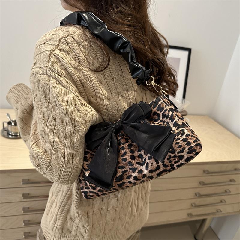 Pleated New Trend Female Personality Leopard Print Baguette Bow Fashion Shoulder Armpit Small Square Bag