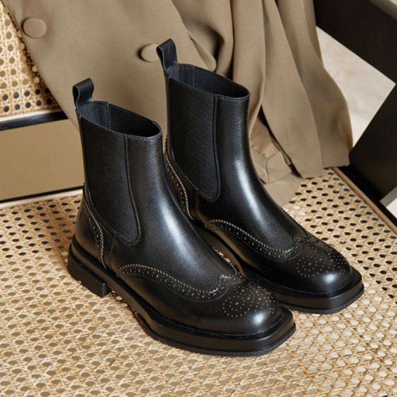 Mote Hot Ekte Skinn Dame Støvletter Vinter Slip-On Utskårne Brogues Chelsea Støvletter Tykk Hæl Ankelstøvletter Damesko Britisk Stil