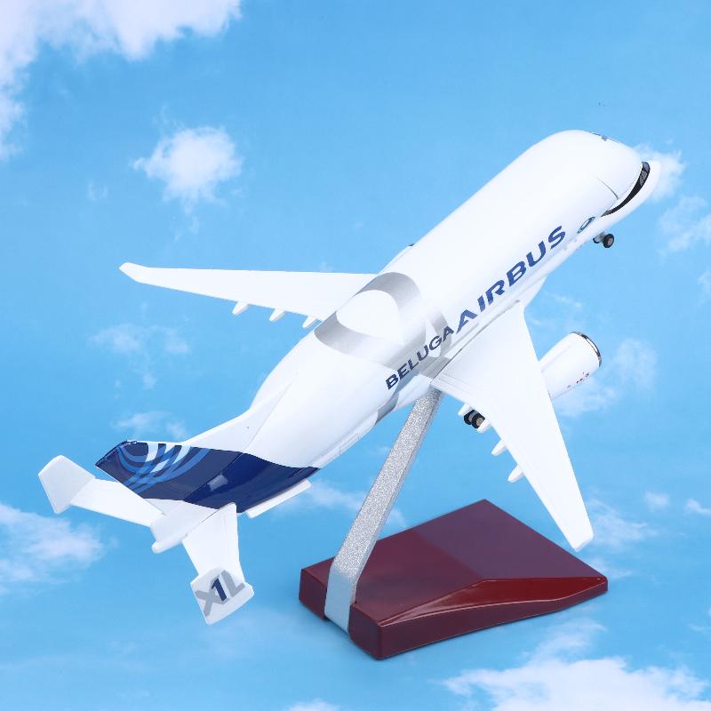 1 Набір 30см 1:Модель літака A330 Beluga Airways, лита смола, масштаб 1:80, металева модель, реактивний літак, відкритий вантажний відсік, з підставкою для демонстрації