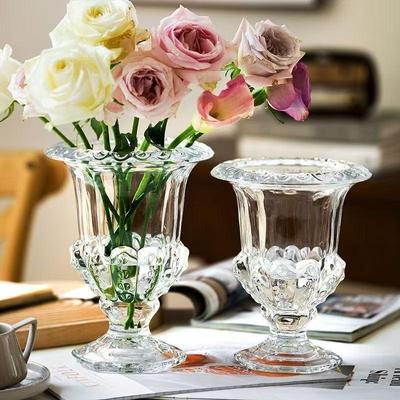 Europeisk Retro Kristallglasvas med Hög Fot för Lyxiga Blomsterarrangemang