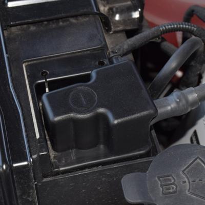 Capac de protecție negativ al bateriei Cutie de protecție a bateriei pentru motor modificat special Capac de praf pentru Chevrolet Equinox 2017 -
