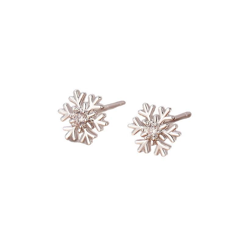 Women's Winter Snowflake Ear Studs: Versatile, Simple, Creative Design for Daily Wear