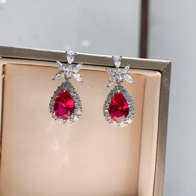 

Искусственный красный бриллиант ювелирные изделия знаменитости ожерелье женские красные корунды микро бриллиантовые серьги серьги ювелирные изделия