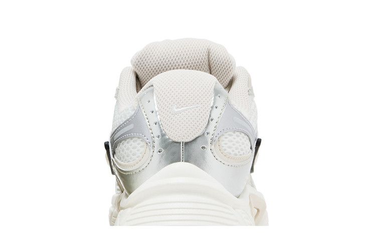 Women's Sneakers Nike V5 RNR Sail Light Orewood Brown (Women's) Summit White/Sail/Black/Light Orewood Brown