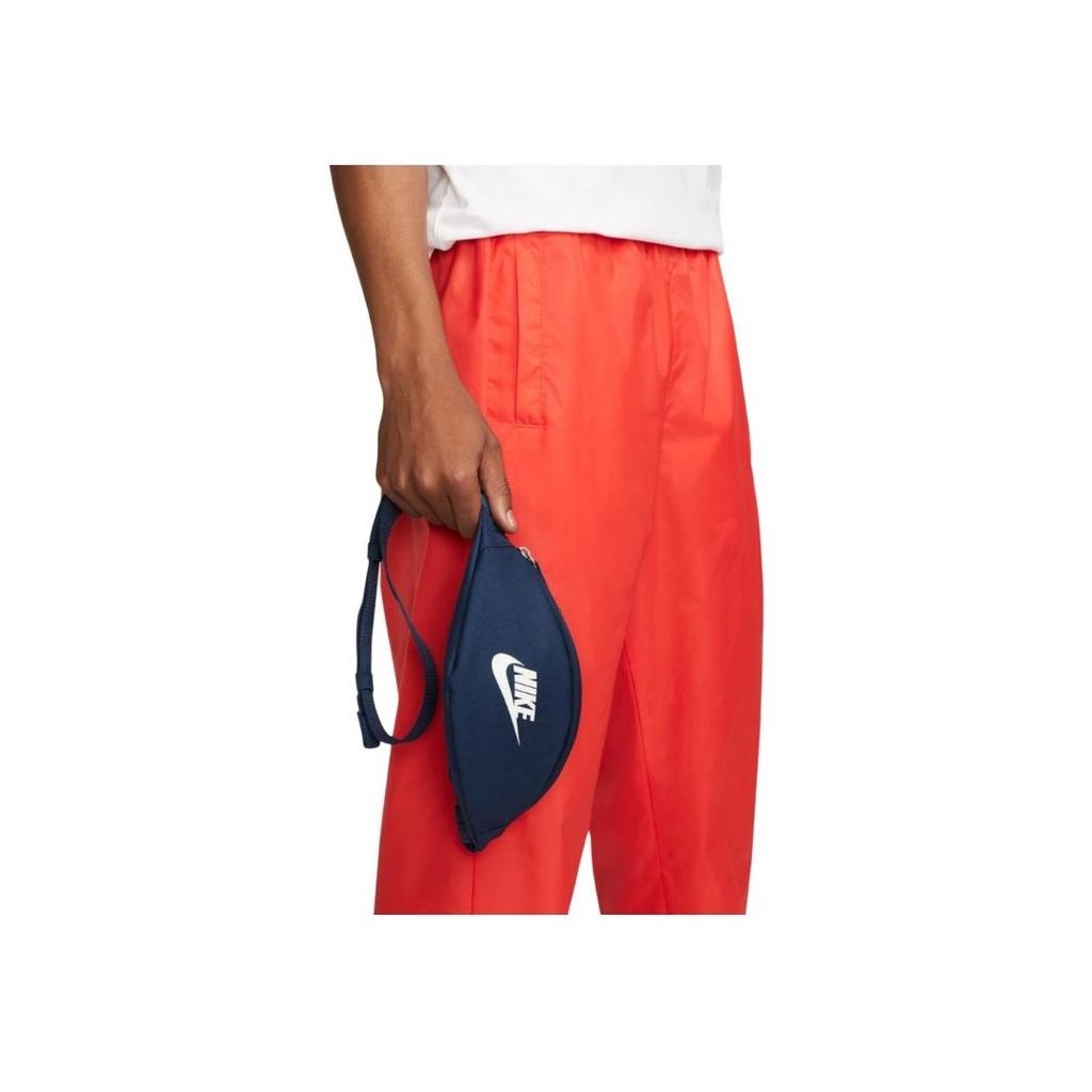 Nike Heritage Casual Versatile Waist Bag Unisex Waist Bag Navy-Blue DB0488410