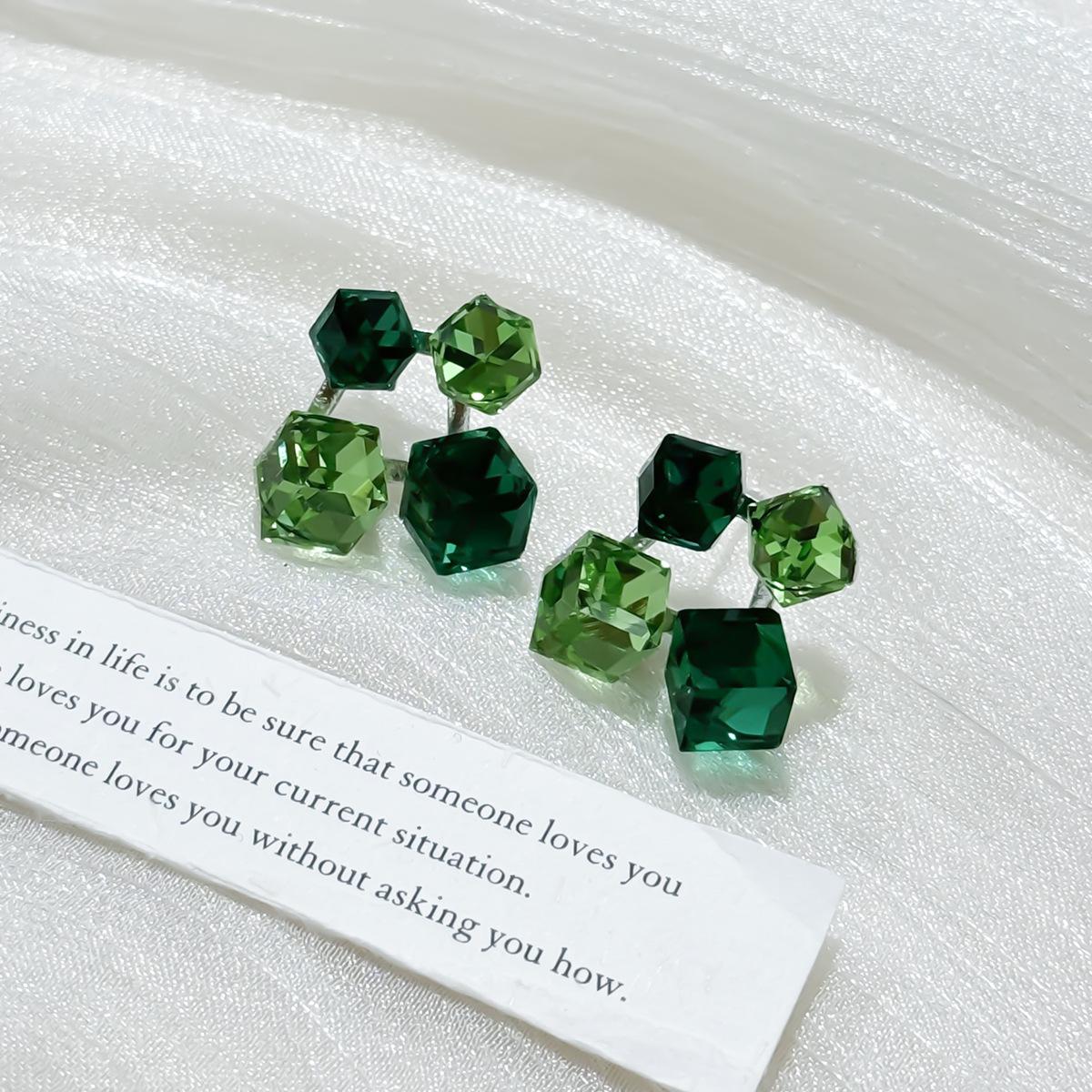 

Серьги-гвоздики Tide с разноцветными квадратными кристаллами, персонализированные серьги Niche Design, темпераментные серьги высокого класса