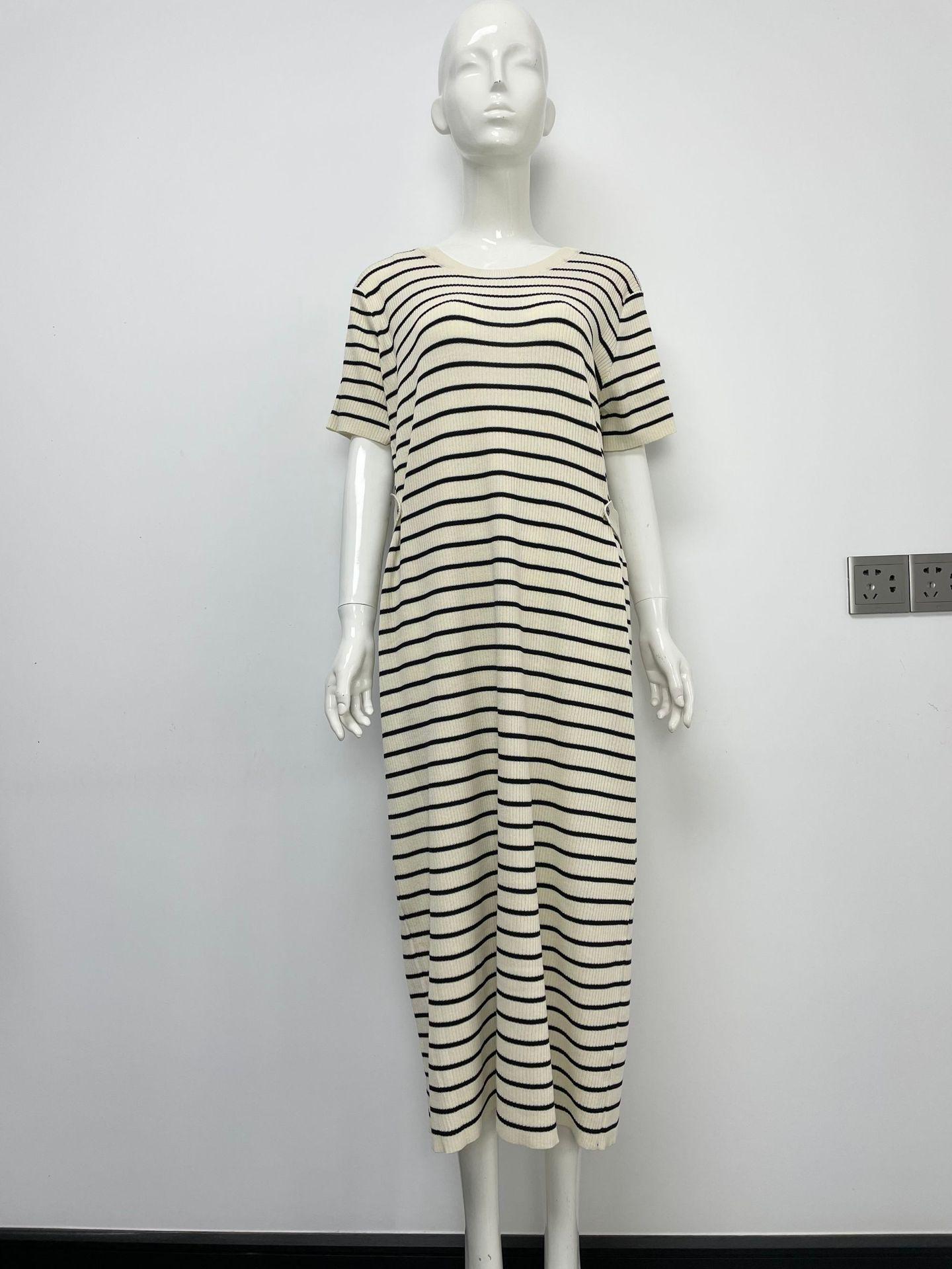 

Plus Size Adjustable Waist Knitted Ice Silk Long Dress, Large Round Neck, Short Sleeve, Solid Color, Striped Summer Design M