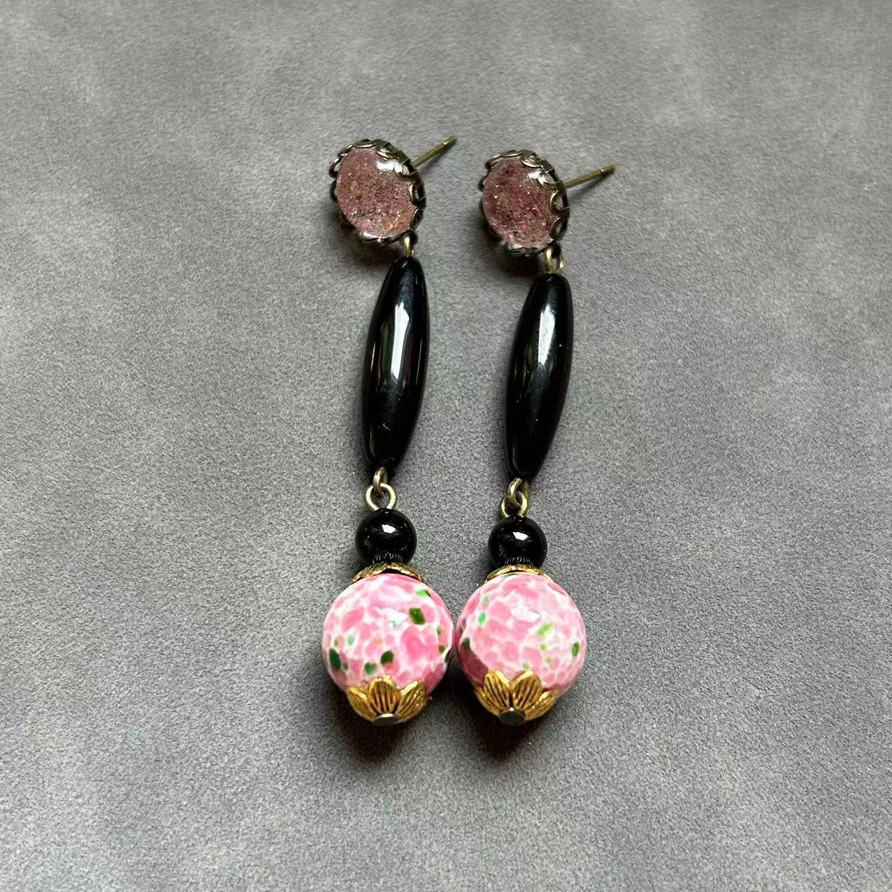 

Б/у Ожерелье из стекла ручной работы цвета розового и зеленого, имитирующее лягушачью кожу, и винтажный набор серег