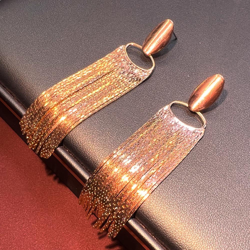 

24K Gold-Plated Tassel Earrings: Exquisite S925 Design for a Chic Look золотой