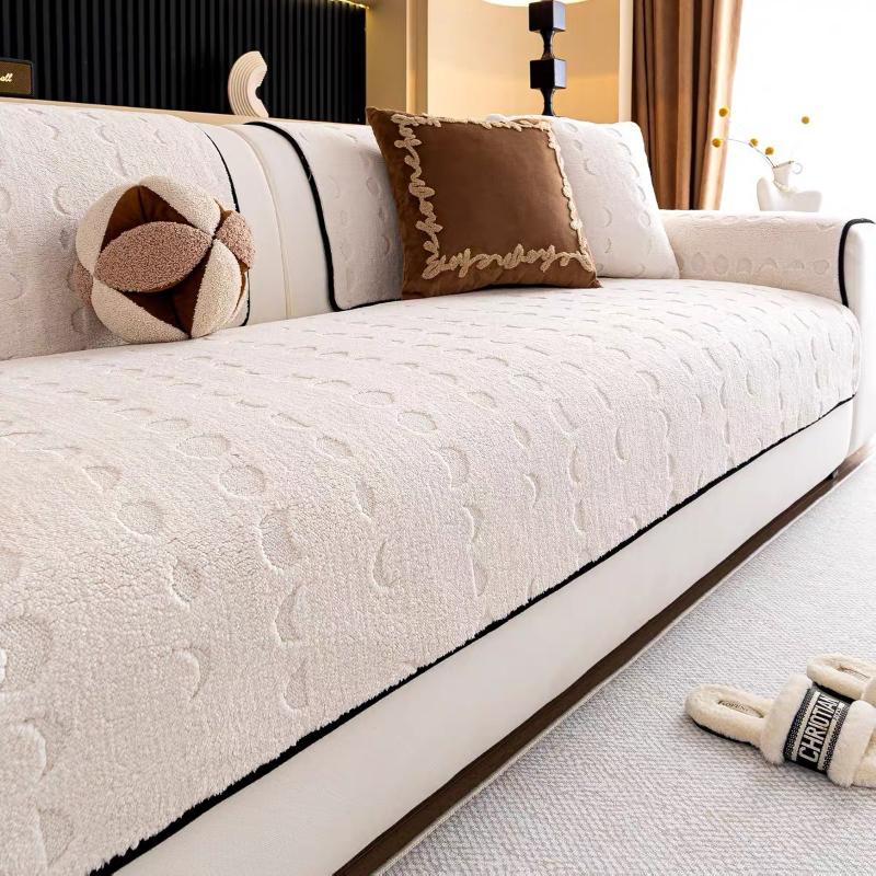 Cream Style Plush Sofa Cover Fabric with High-end Feel Fixed Anti Slip Sofa Anti Cat Scratch Seat Cushion Autumn and Winter