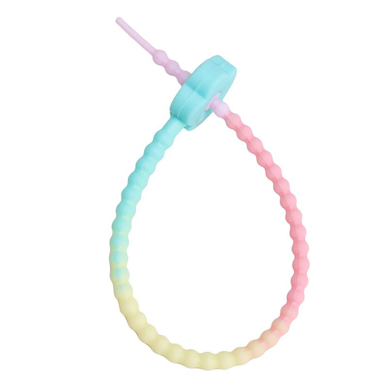 2-10Pcs Silicone Plum Blossom Gradient Keychain