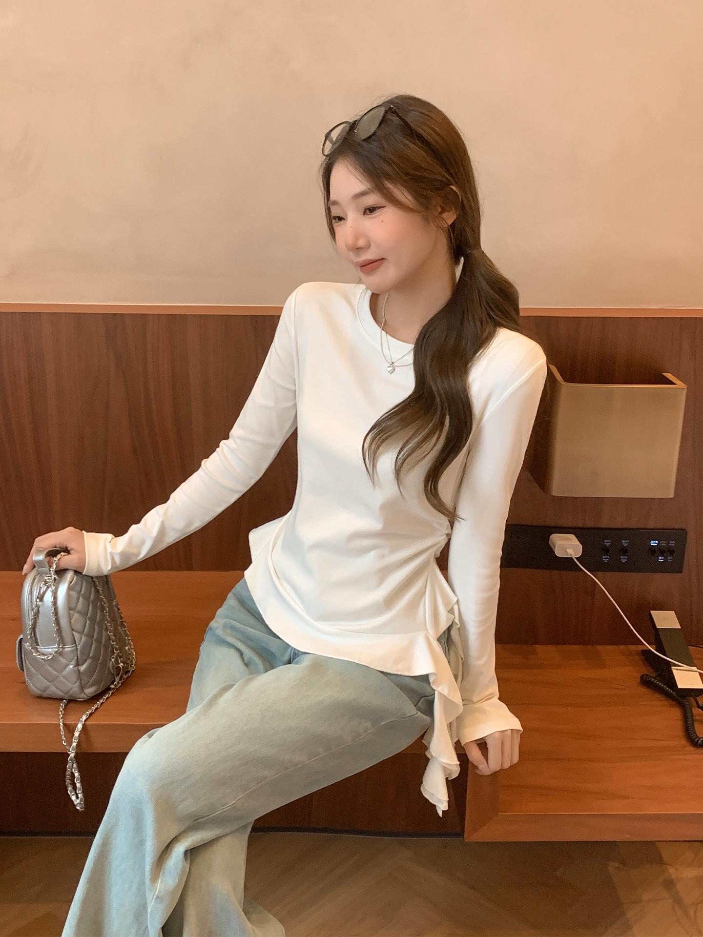 White ruffle edge irregular hem long-sleeved T-shirt women s autumn design strap pleated S белый