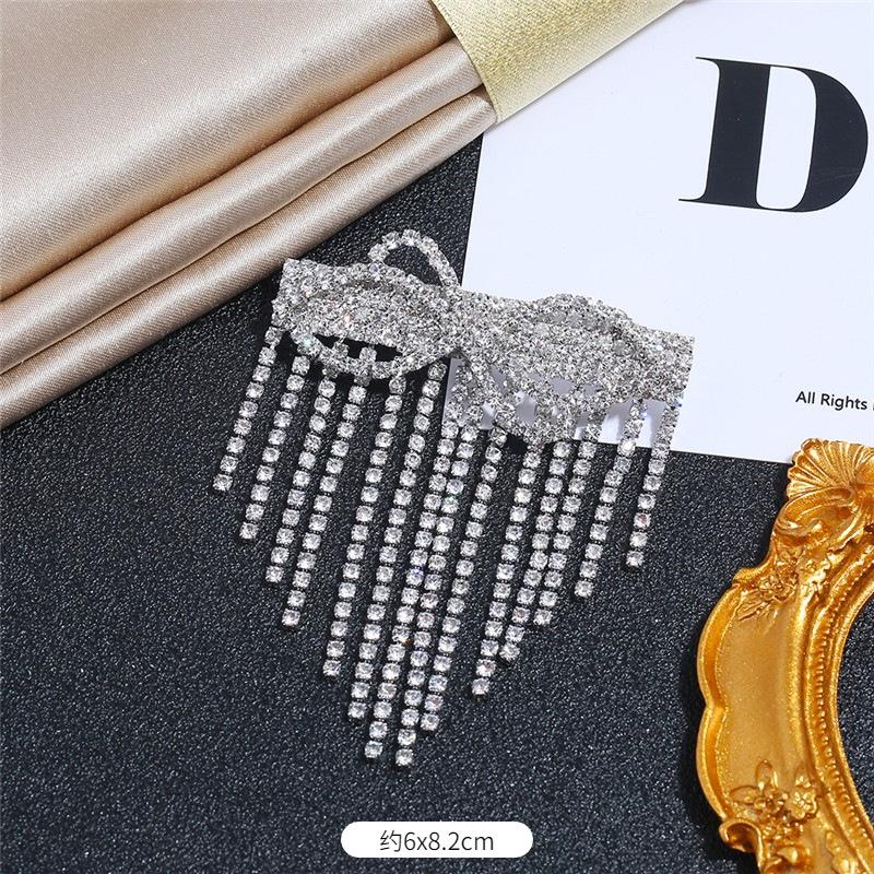 Europäische und koreanische Luxus-Persönlichkeit Flash Diamant Fransen Brosche Temperament vielseitig Perlen Corsage Reihe Diamant Anstecknadel Anzug Strickjacke Accessoires