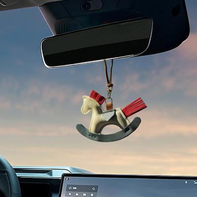 Süßer Pony-Anhänger Auto-Rückspiegel-Anhänger Elegantes Hängendes Ornament aus Kunstleder für das Auto