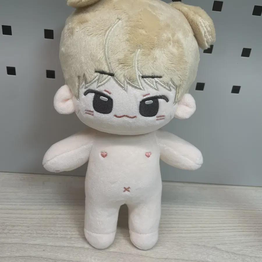 

Идиот 20 см Кость О