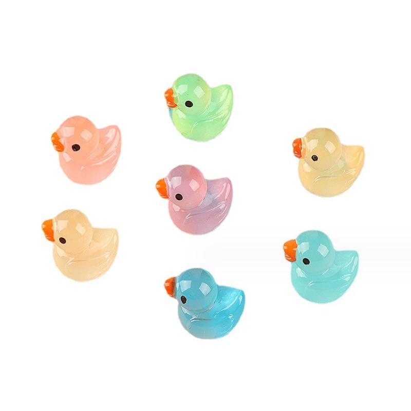 Glowing Duck Ornaments - Creative Luminous Toys for Kids, Perfect for Festivals, Small Gifts, and Kindergarten Prizes