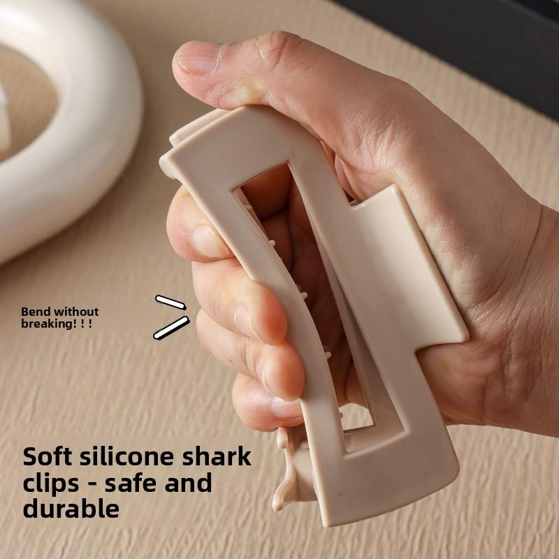 Soft Silicone Shark Hair Claw, Non-Slip Round Hair Clip for Women