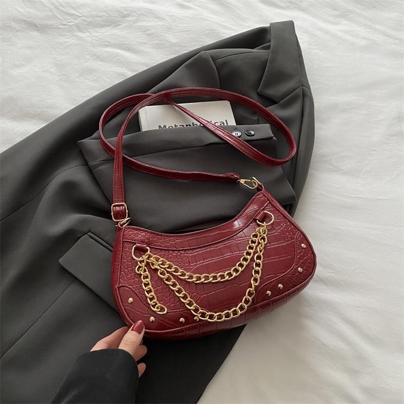 This year, the popular women's chain shoulder women's bag 2025 new Korean version of the versatile foreign style fashion shoulder underarm women's bag