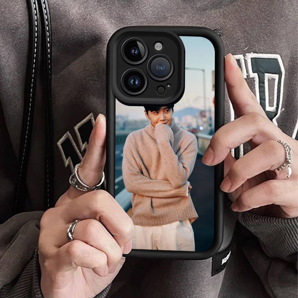 Kim Seon-ho South Korean Male Actor Phone Case For IPhone 17 16 15 13 11 12 14 Pro Max Plus Silicone Cover Shell