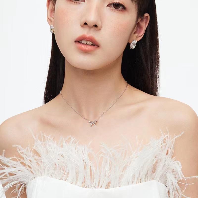 Bow Necklace Light Luxury Niche Design Sense New Year New Women's Collarbone Chain High-end