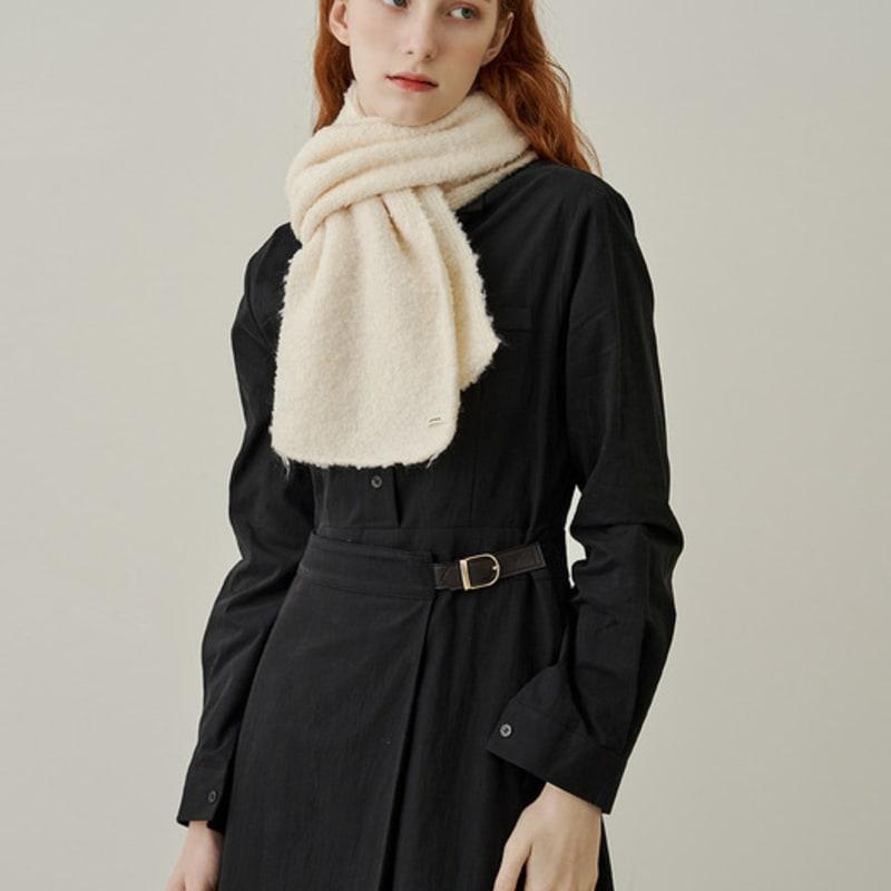 ADAUL Hairy soft long muffler - ivory