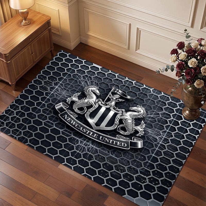 Tappeto in Velluto di Cristallo con Stampa di Calcio del Newcastle United, Comodo Assorbente d'Acqua Antiscivolo Tappeto per Pavimento Interno