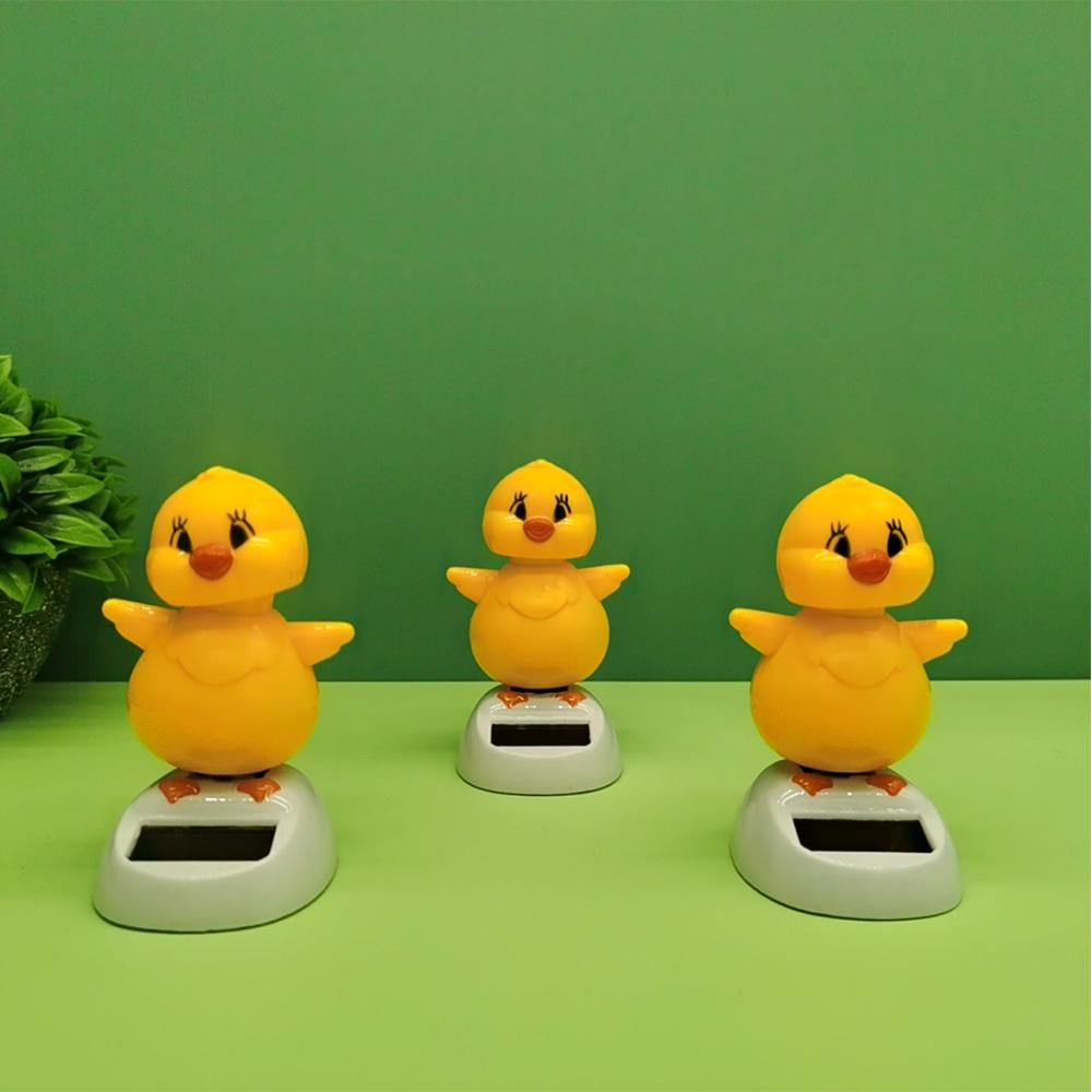 Pollo solare con testa oscillante, Decorazione per cruscotto auto, Animali dei cartoni animati, Accessori creativi per interni auto, Regalo