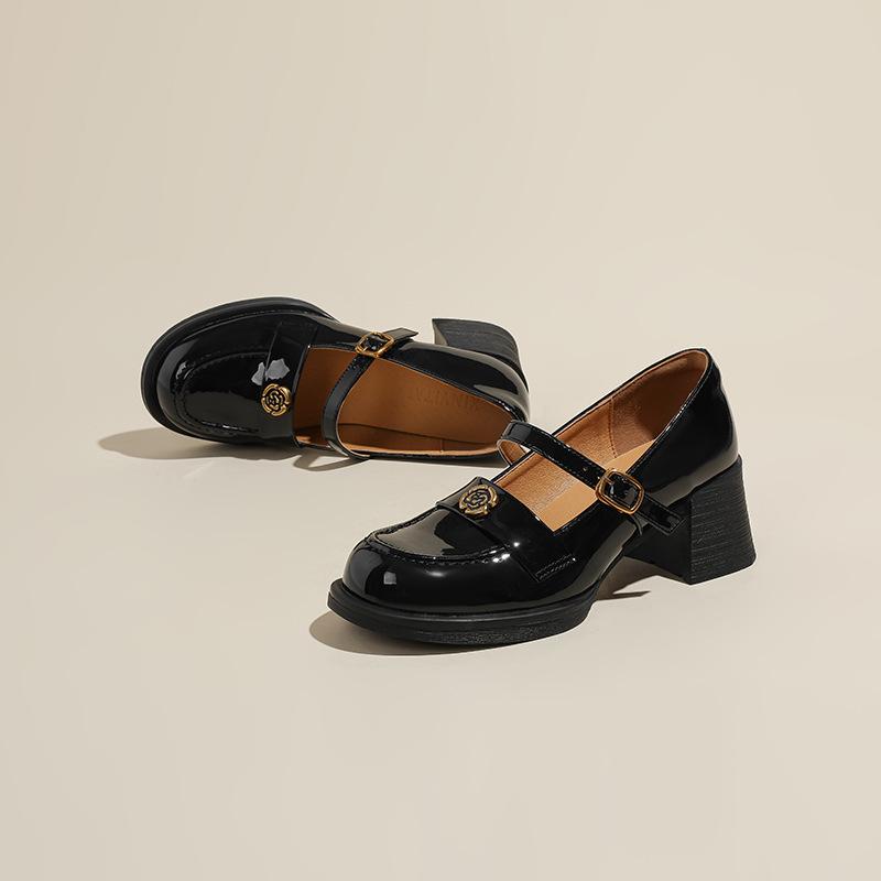 Camellia Retro Thick Heel Mary Jane Women's 2025 Spring and Summer New Light Mouth High Heel One Word with Small Leather Shoes Single Shoes