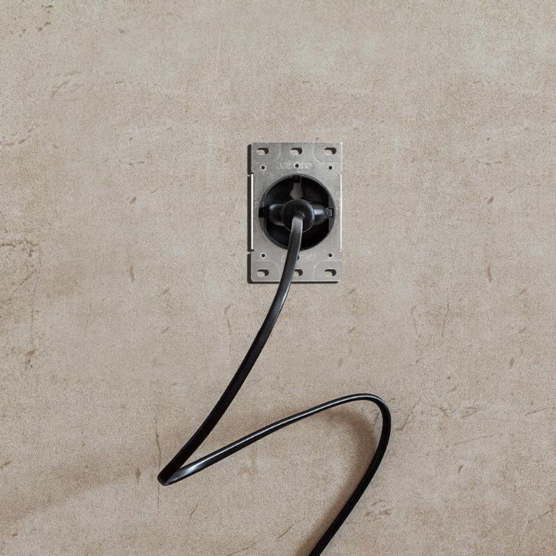 30Amp 250V RM 630DF NEMA 6 30R Outlet with Corrosion Resistant Construction for Industrial and Residential Use