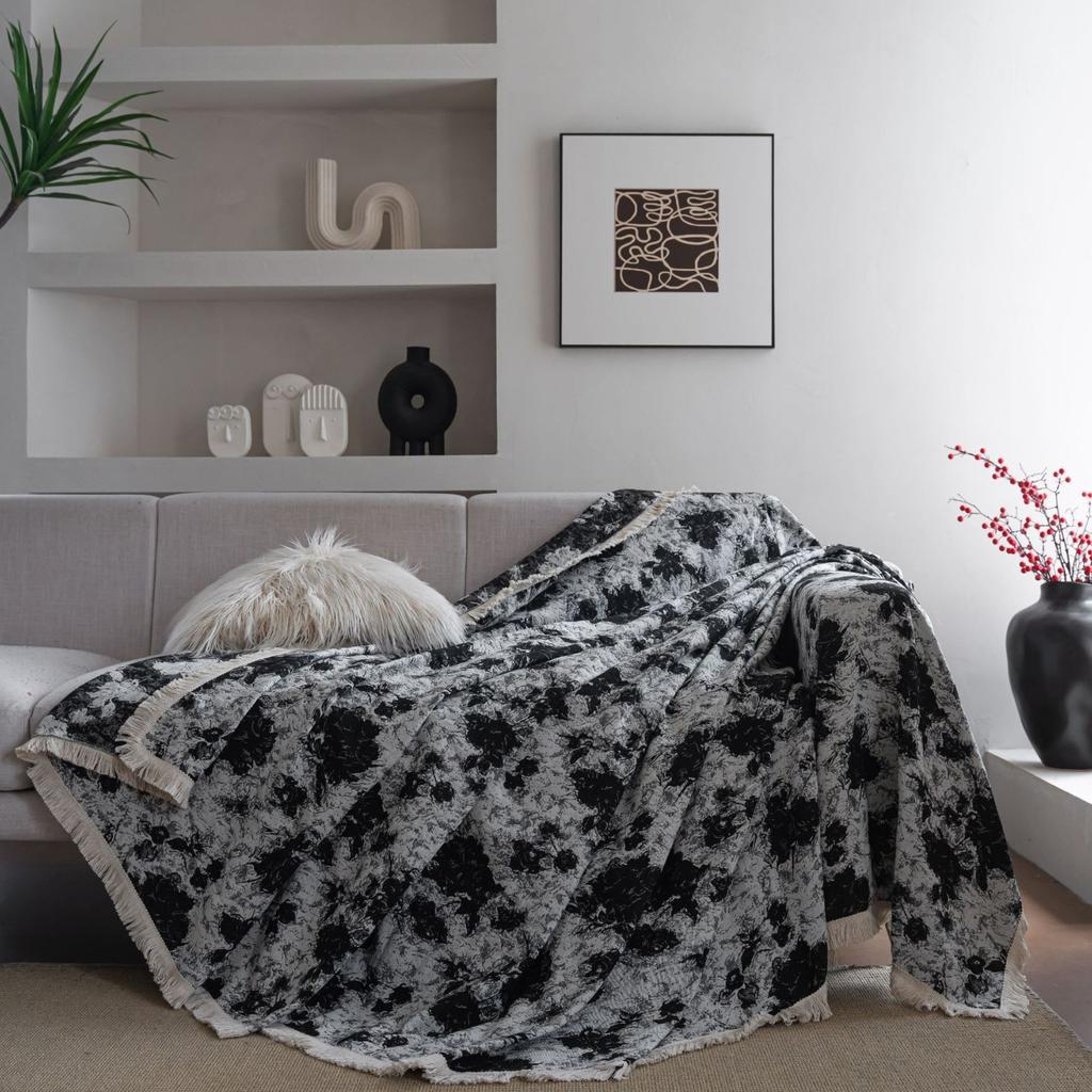 Sofa Towel Anti-cat Scratch Jacquard Black Flower Graffiti Thickened Thick Sofa Blanket Sofa Cover